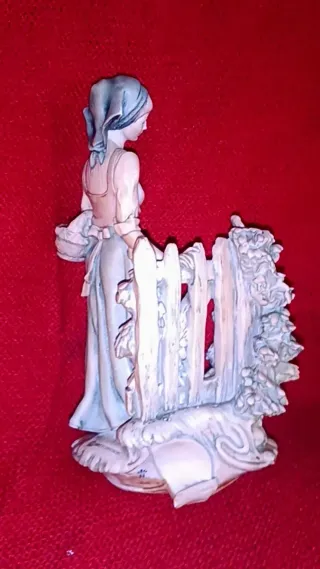 Scultura in porcellana Firenze Sculture D Arte SOLO OGGI