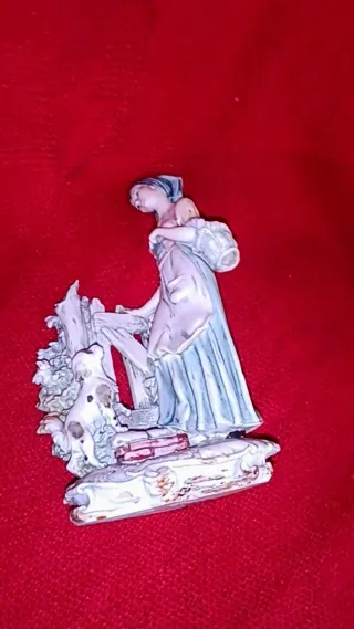 Scultura in porcellana Firenze Sculture D Arte SOLO OGGI
