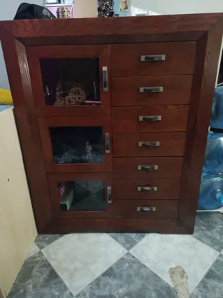 Mueble de salón madera maciza con cristal