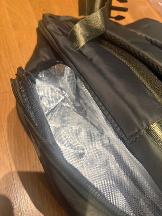 Mochila de viaje verde