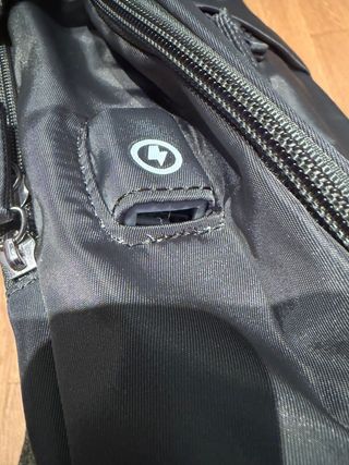 Mochila de viaje verde