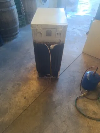 Congelador pequeño blanco