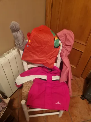 Lote Ropa Niña Esquiar/Chubasqueros 4 Años