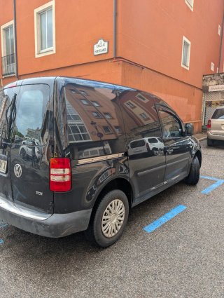 Volkswagen Caddy 2011