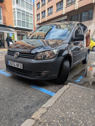 Volkswagen Caddy 2011