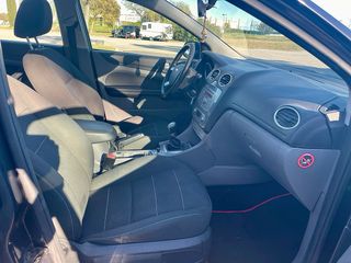 Ford Focus 1.6 105 CV