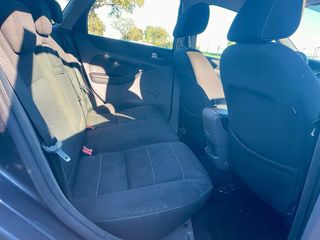 Ford Focus 1.6 105 CV