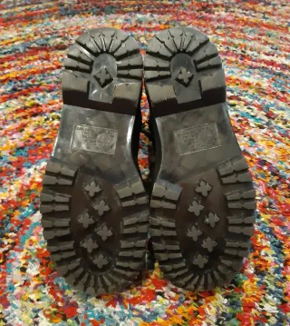 Botas militares de piel con plataforma número 39