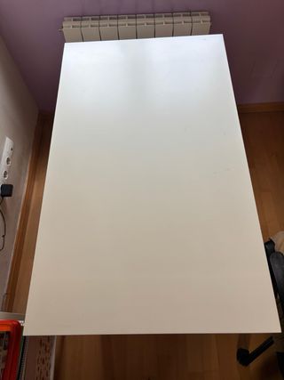 Mesa Escritorio Blanca Madera.  Medidas 60X100cm.