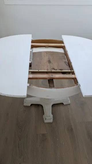 Mesa redonda extensible de madera maciza