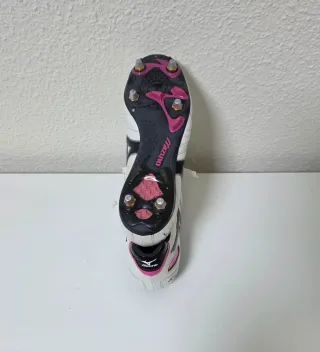 Botas de fútbol mizuno de Jonas Gonçalves