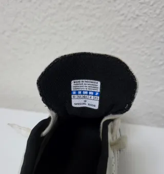 Botas de fútbol mizuno de Jonas Gonçalves