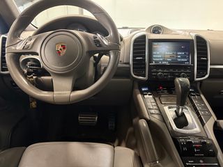 Porsche Cayenne Turbo  4.8 500 cv con Garantia