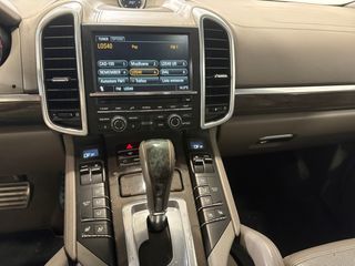 Porsche Cayenne Turbo  4.8 500 cv con Garantia