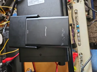 Pioneer AVH-5300DVD con AVIC-F220