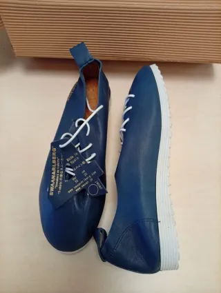 Zapatillas Swaan Piel Azul Talla 36 NUEVAS