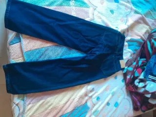 Pantalón vaquero Pull&Bear azul