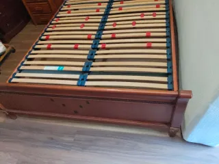 Cama con somier de láminas y regalo el colchón vi