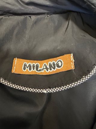 Gabardina larga con capucha