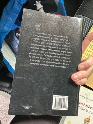 Libro juvenil (mas en mi perfil)