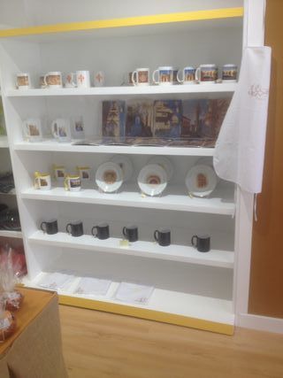 6 Muebles Tienda Blancos