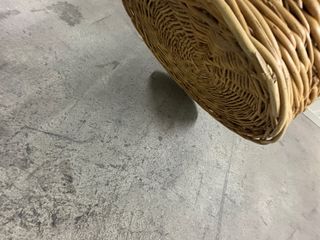 Cesto grande de mimbre antiguo