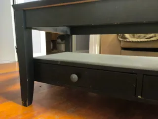 Mesa de centro negra con cristal y elevable