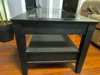 Mesa de centro negra con cristal y elevable