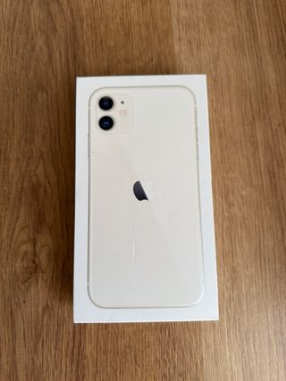 iPhone 11 64 GB con caja y accesorios