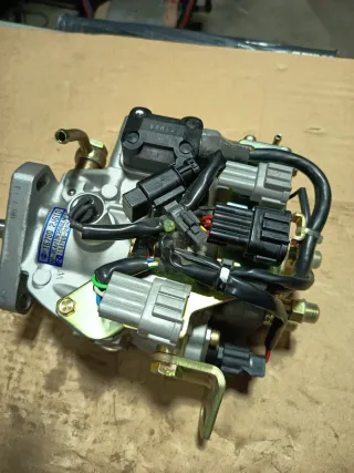 Bomba Inyectora Zexel 104700-2025 Nueva