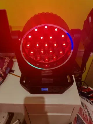 Cabeza móvil LED Wash