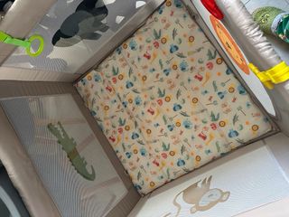 Parque infantil con animales