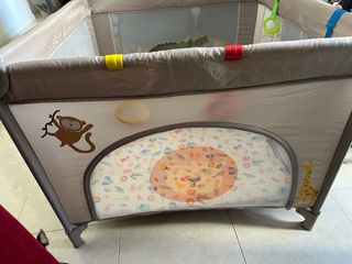 Parque infantil con animales