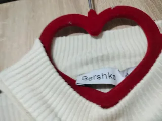 Jersey blanco escote corazón sexy colegiala