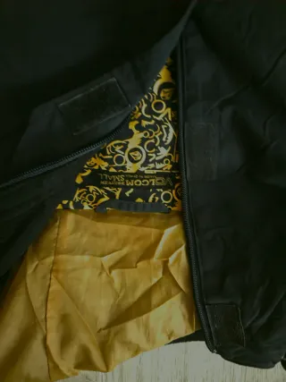 Chaqueta Volcom azul marino tipo sudadera