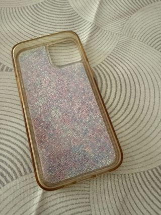 Funda iPhone 13 con purpurina
