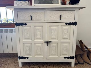 Aparador blanco restaurado