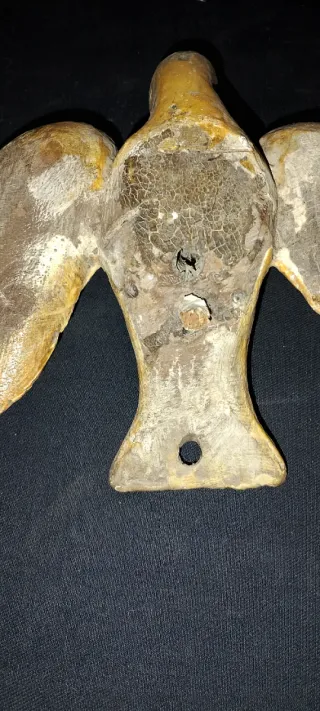 Antiguo Espíritu Santo de altar