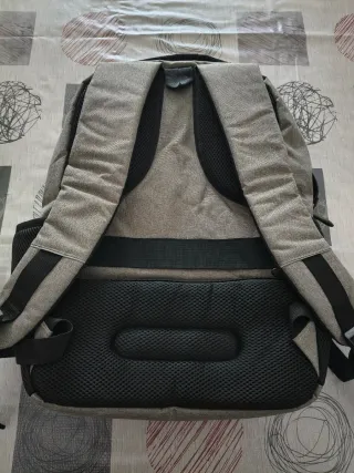 Mochila gris