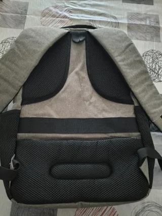 Mochila gris