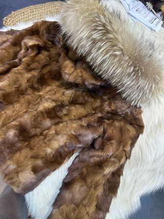 Pelliccia bimba 4/5 anni