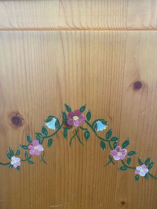 Escritorio madera pino pintado a mano