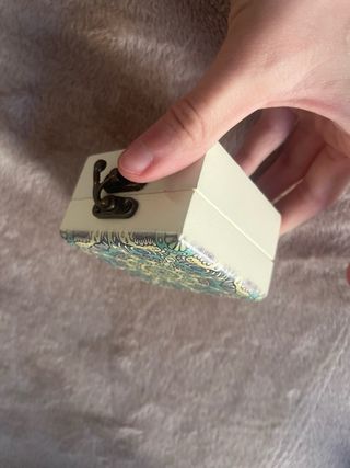 Joyero de madera pequeño