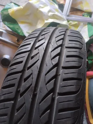 Neumático 185/60 R15 88H Performance