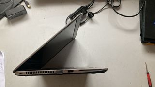 HP 840 G3 con 2 discos duros