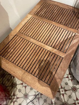 Mesa de madera para exterior