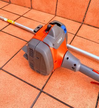 Multiherramienta Husqvarna 129LK