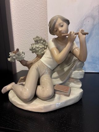 Figura Lladró Niño Flauta y Pájaro