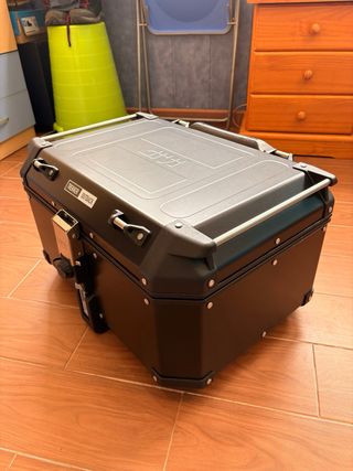 Top Case Givi Trekker Outback 58L