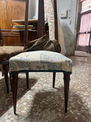 Mesa de comedor de madera y 6 sillas